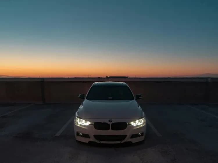 sedan wallpaper 4k