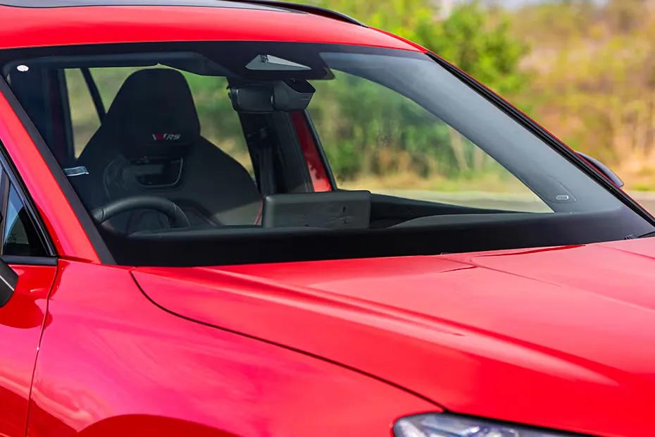 skoda-kodiaq-rs-front-windshield
