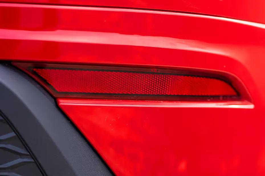 skoda-kodiaq-rs-rear-reflector