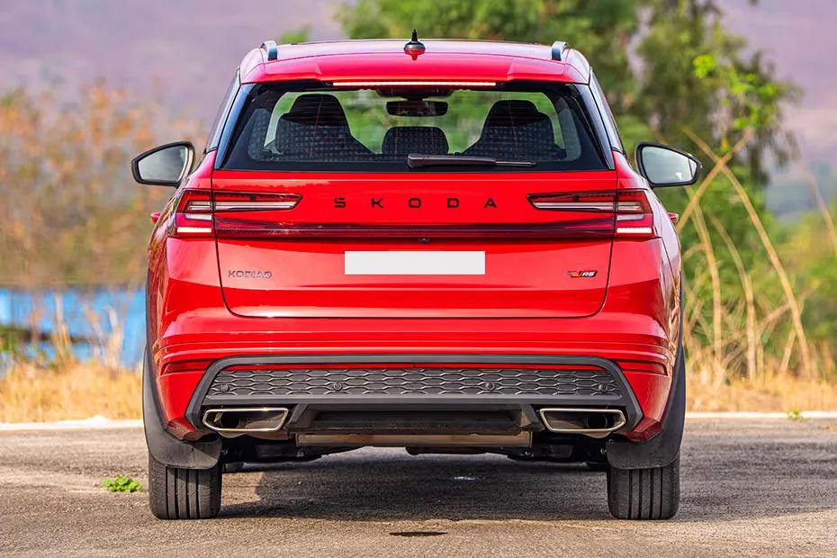 skoda-kodiaq-rs-rear-side-view