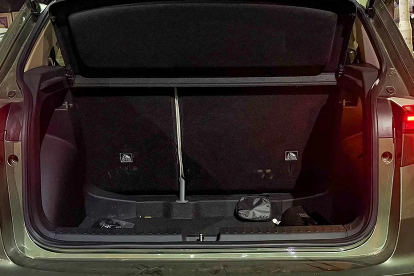 skoda-kushaq-open-trunk