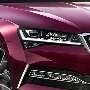 skoda-superb-head-light