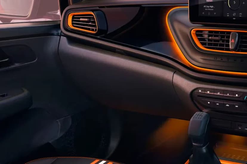 tata-altroz-racer-glove-box