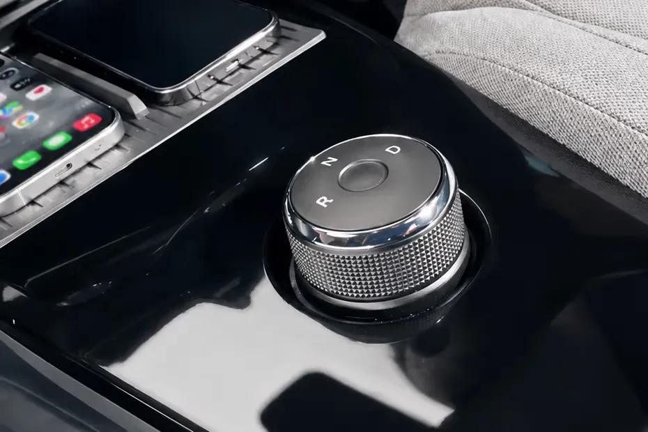 tata-tiago-gear-shifter