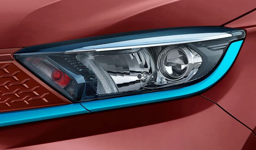 tata-tigor-ev-headlight