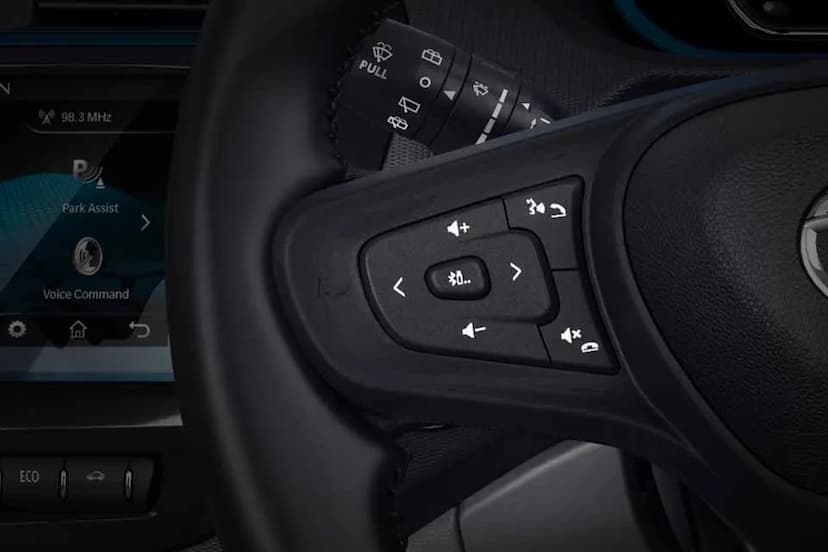 tata-tigor-ev-steering-with-control