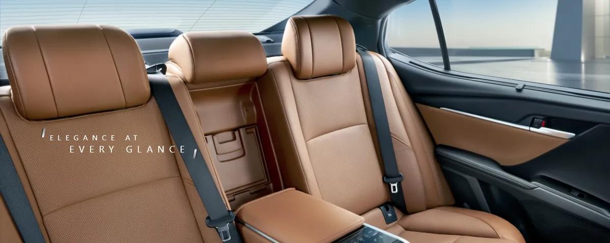 toyota-camry-rear-seat