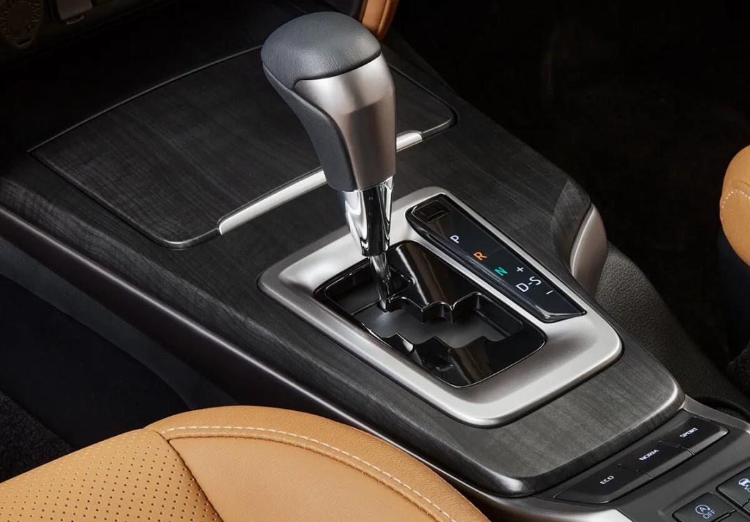 toyota-fortuner-gear-lever