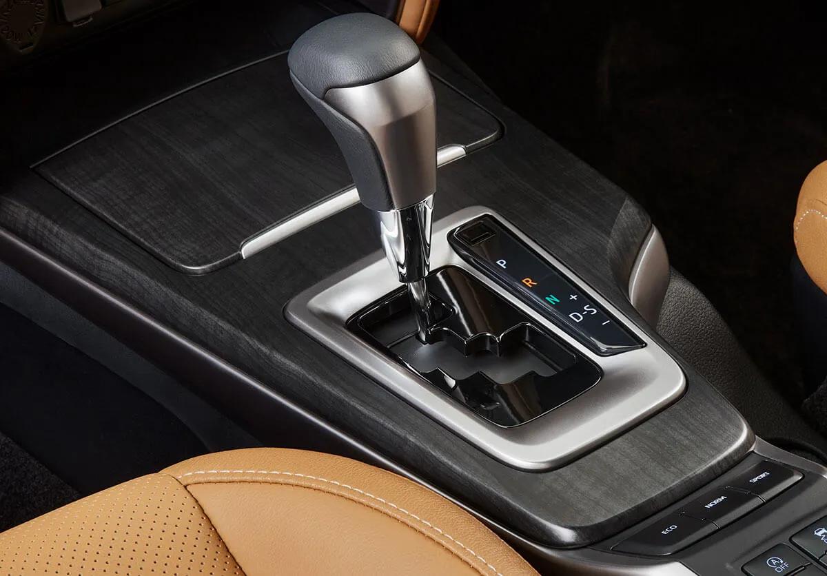 toyota-fortuner-gear-lever