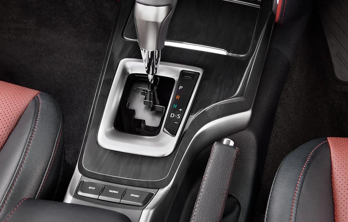 toyota-fortuner-legender-gear-lever