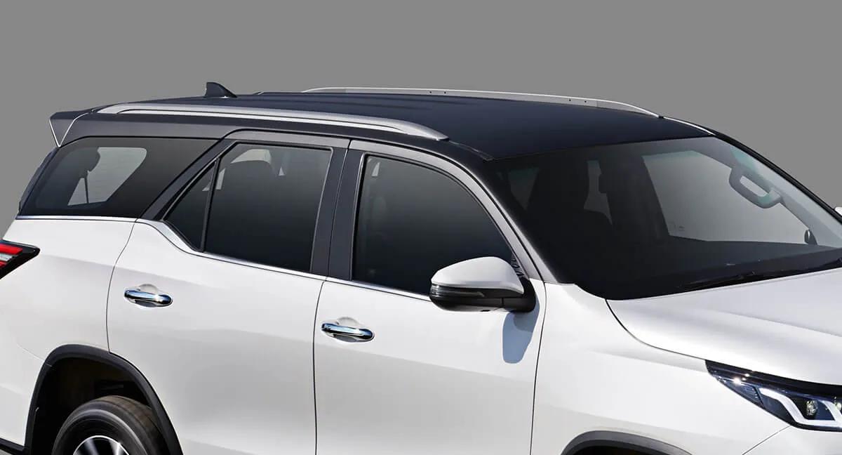toyota-fortuner-legender-windows