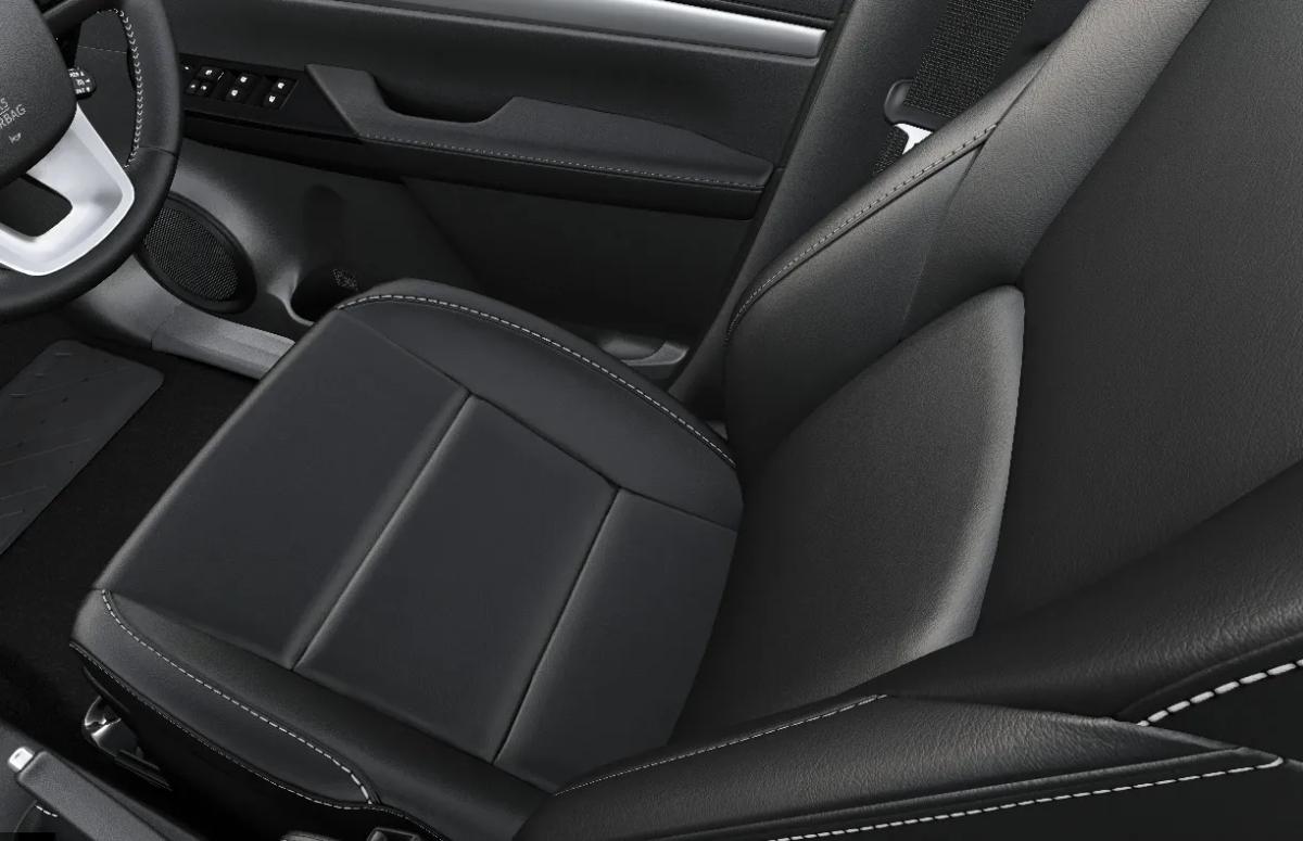 toyota-hilux-seats