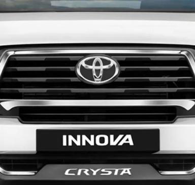 Toyota Innova Crysta preview 2