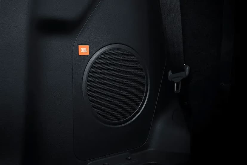 toyota-innova-hycross-speakers