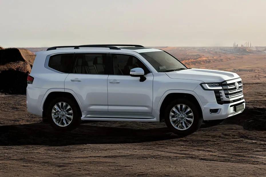 toyota-land-cruiser-300-right-view