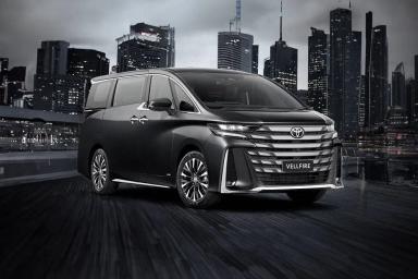  Toyota Vellfire preview 3