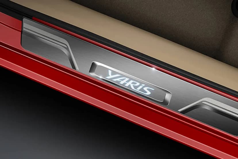 toyota-yaris-door-scuff-plate