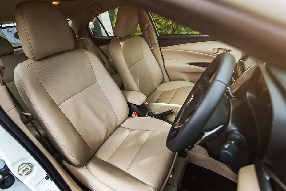 toyota-yaris-door-view-of-driver-seat