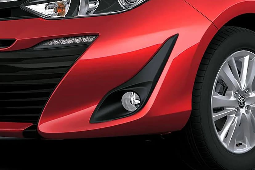 toyota-yaris-front-fog-lamp