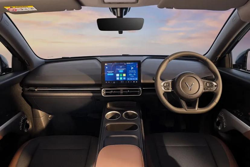 vinfast-vf-mpv-7-dashboard