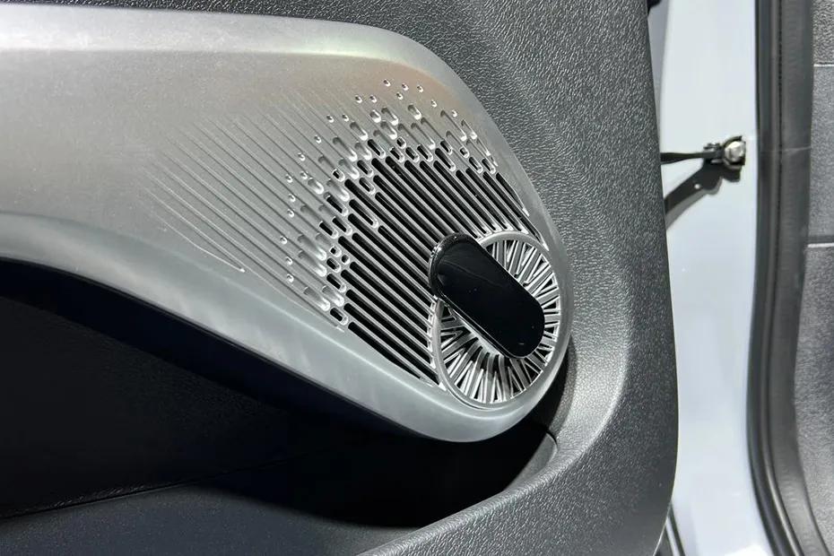 vinfast-vf-mpv-7-speakers