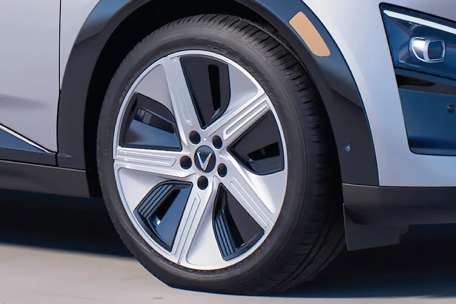 vinfast-vf7-alloy-wheels