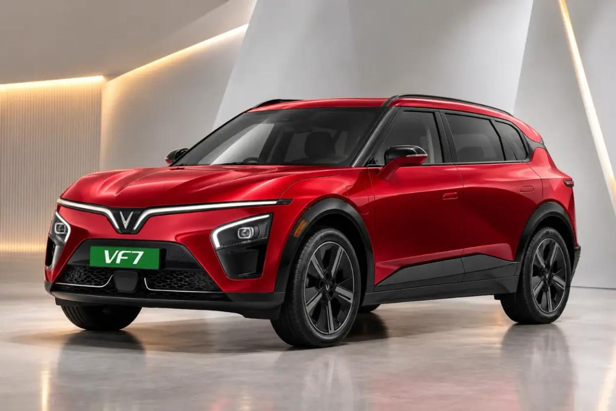 VinFast VF7