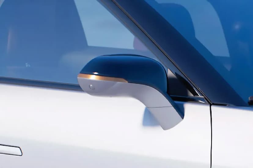 vinfast-vf7-outside-mirror