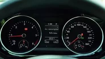 volkswagen-jetta-instrument-console