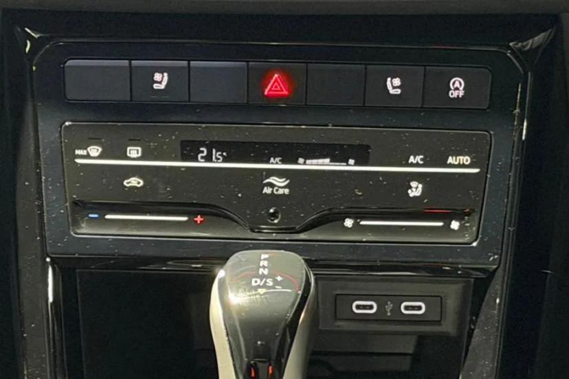 volkswagen-taigun-ac-controls