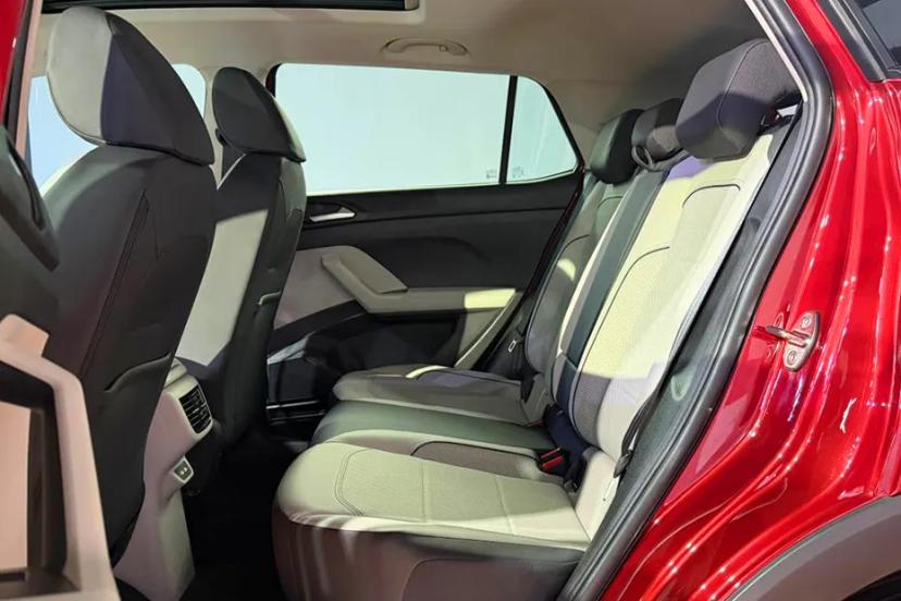 volkswagen-taigun-rear-seats