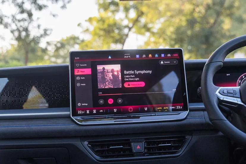 volkswagen-tayron-r-line-infotainment-stytem