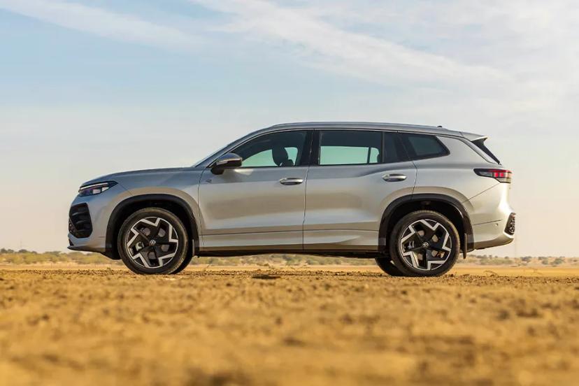 volkswagen-tayron-r-line-left-view