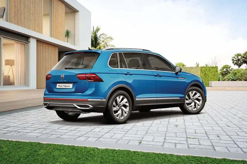 volkswagen-tiguan-rear-right-view