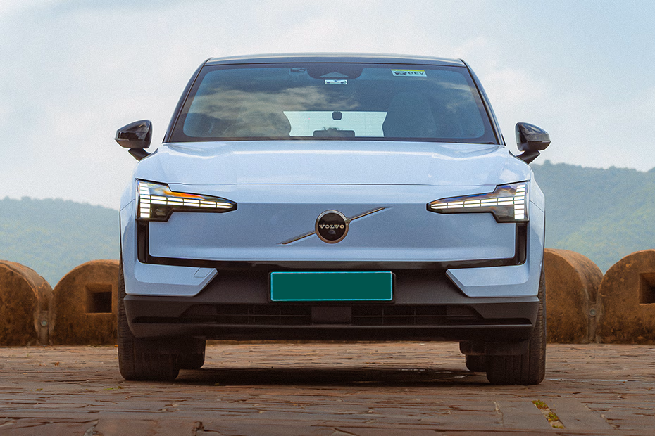 volvo-ex30-front-view