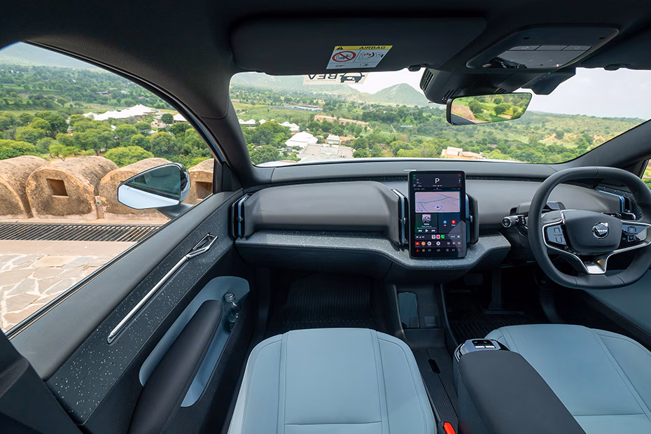volvo-ex30-passenger-view-