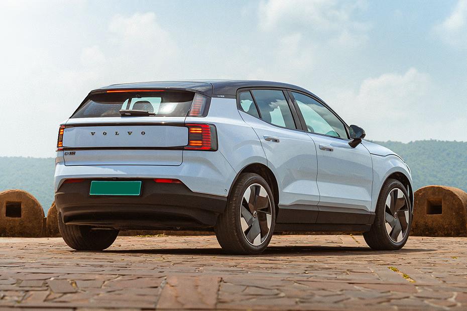 volvo-ex30-rear-right-side