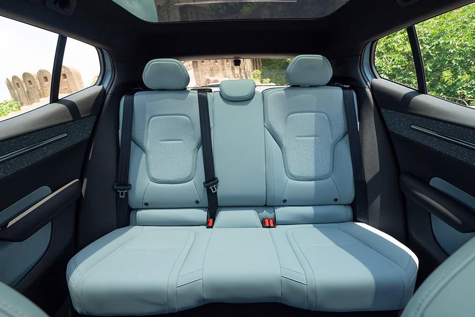 volvo-ex30-rear-seats