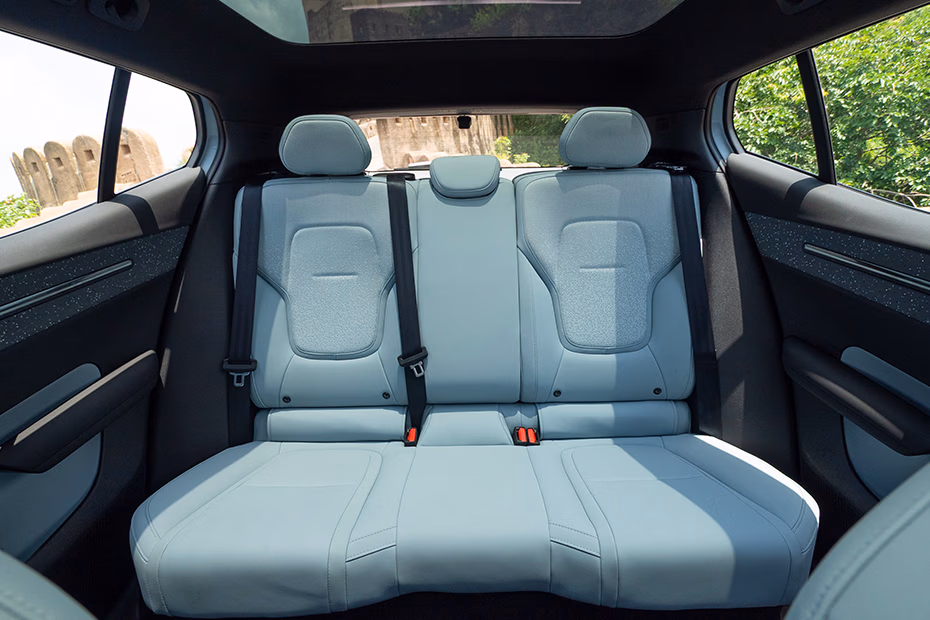 volvo-ex30-rear-seats