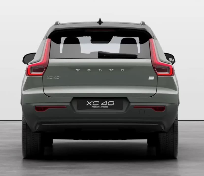 volvo-xc-40-recharge-rear-view