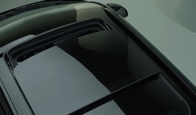 volvo-xc-40-recharge-sunroof