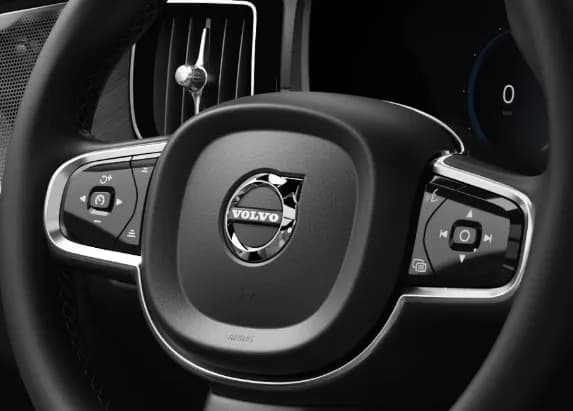 volvo-xc-90-steering-with-controls