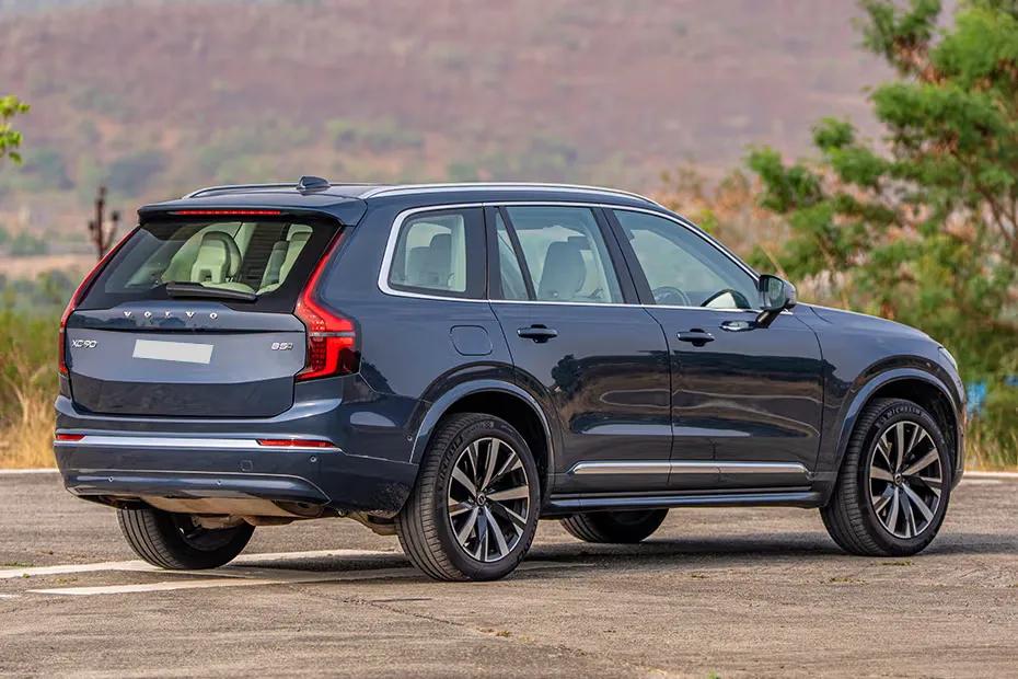 Xc90 Rear Right Thired Quarter View