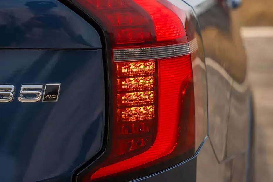 Xc90 Turn Indicator (rear)