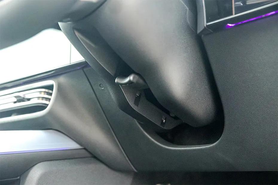 mercedes-benz-cla-electric-steering-position-adjustments
