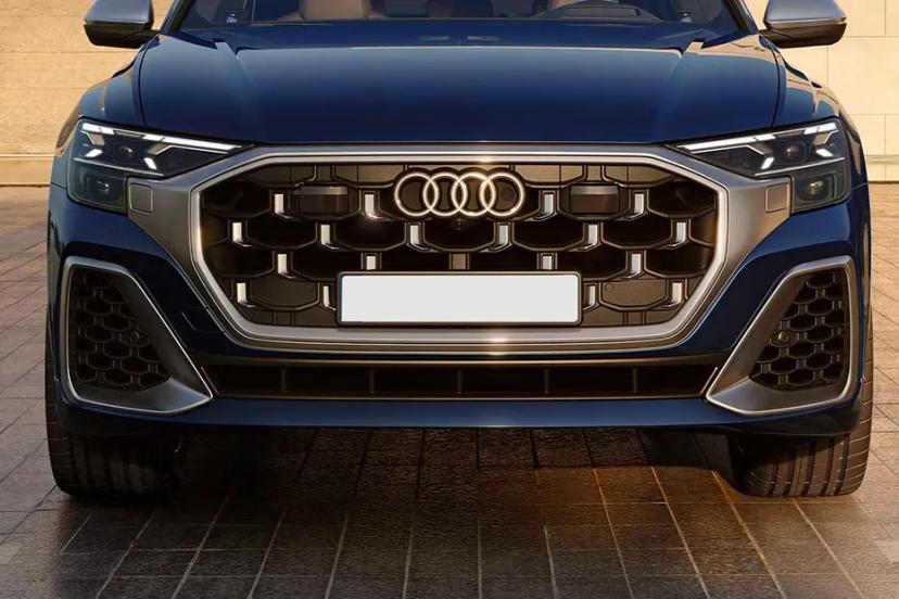 audi-sq8-grille