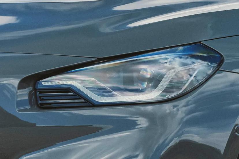 bmw-m2-headlight