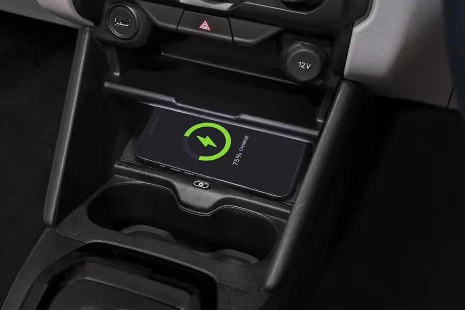 citroen-e-c3x-wireless-charging-pad