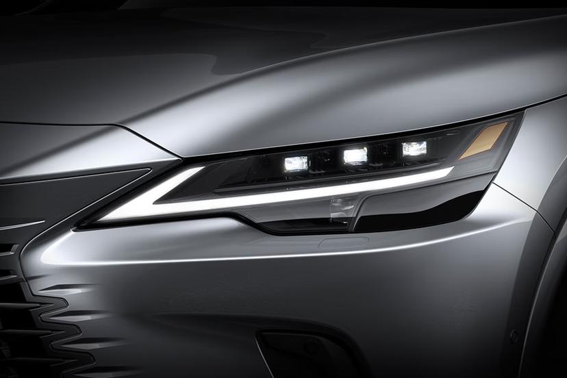 lexus-rx-headlight