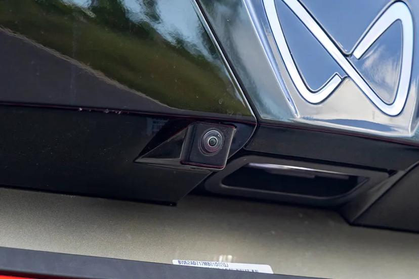 mahindra-xev-9s-360-camera-rear